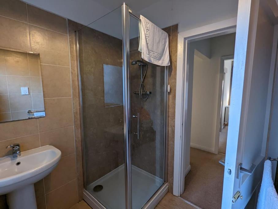 Two Bedroom Flat In Bridge Of Allan, Stirling Kültér fotó