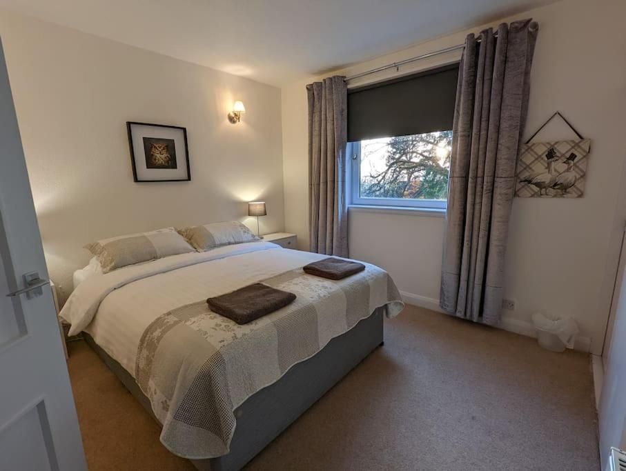Two Bedroom Flat In Bridge Of Allan, Stirling Kültér fotó