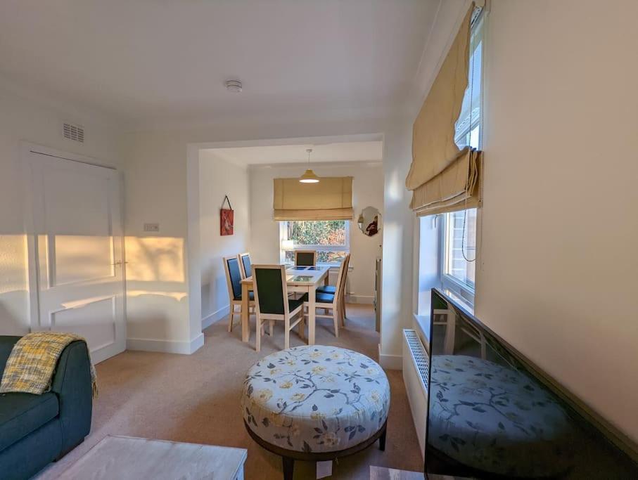 Two Bedroom Flat In Bridge Of Allan, Stirling Kültér fotó